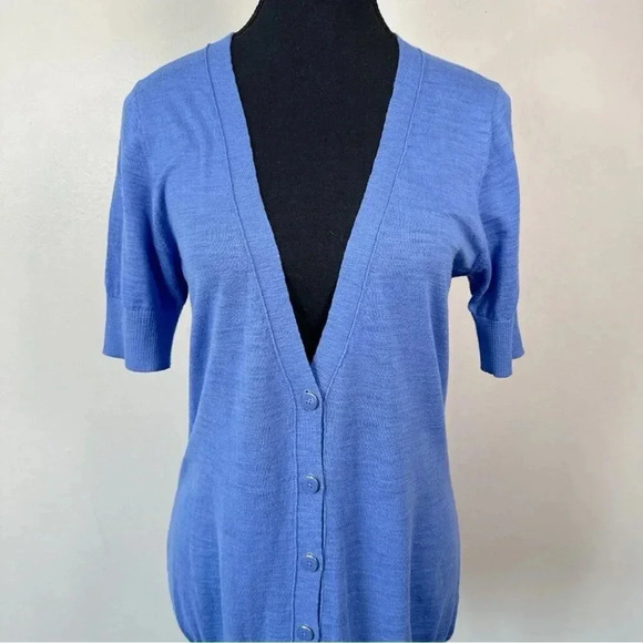 Banana Republic Womens Size Medium Vneck Button Short Sleeve Blue Cardigan - Picture 2 of 14
